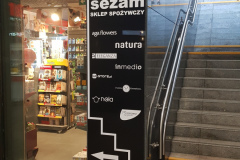 tablica-informacyjna-logo-plexi